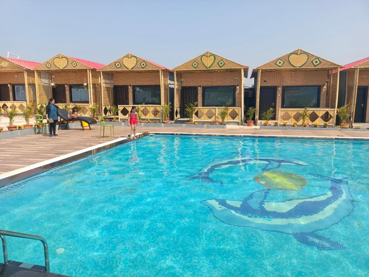 Midwaay Resort Patratu Zewnętrze zdjęcie